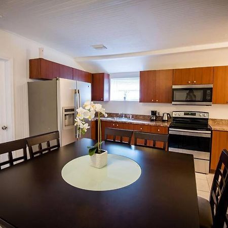 3 Bedroom Miami Home 15 Minutes To The Beach Dış mekan fotoğraf