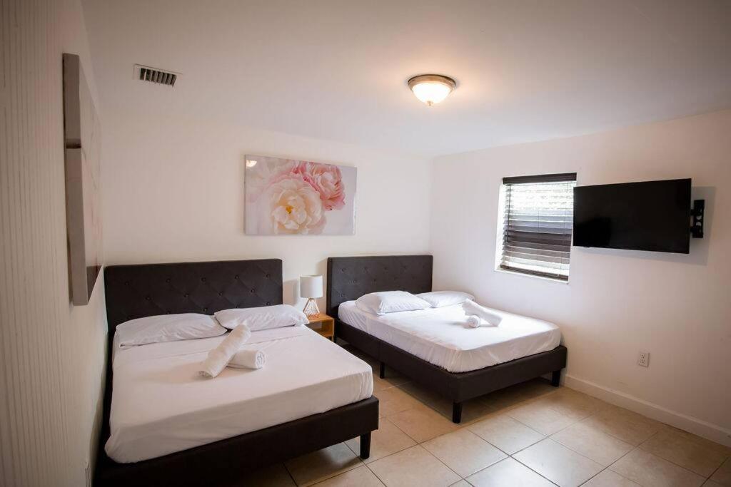 3 Bedroom Miami Home 15 Minutes To The Beach Dış mekan fotoğraf