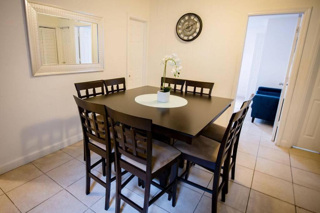 3 Bedroom Miami Home 15 Minutes To The Beach Dış mekan fotoğraf