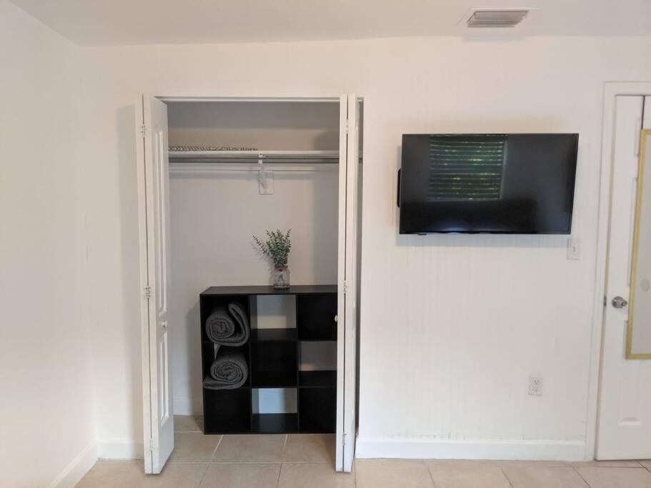 3 Bedroom Miami Home 15 Minutes To The Beach Dış mekan fotoğraf