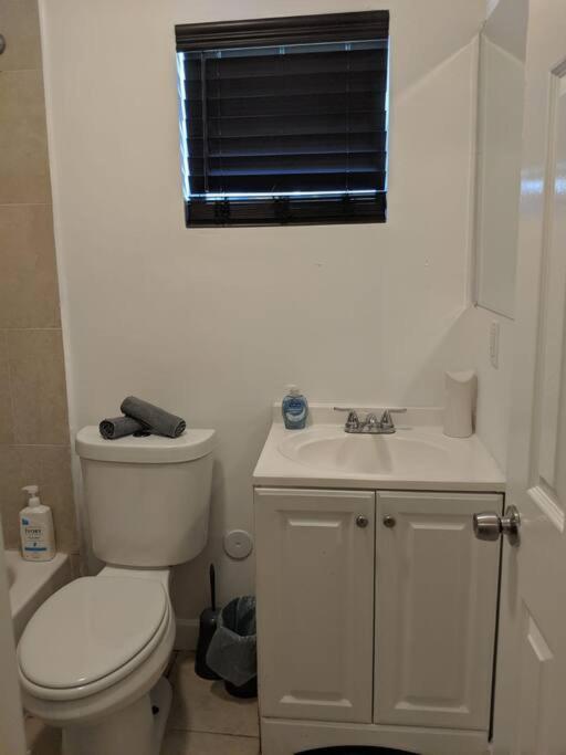 3 Bedroom Miami Home 15 Minutes To The Beach Dış mekan fotoğraf
