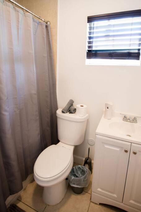 3 Bedroom Miami Home 15 Minutes To The Beach Dış mekan fotoğraf